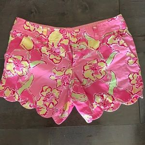 Lilly Pulitzer Women’s Scallop Hem Shorts